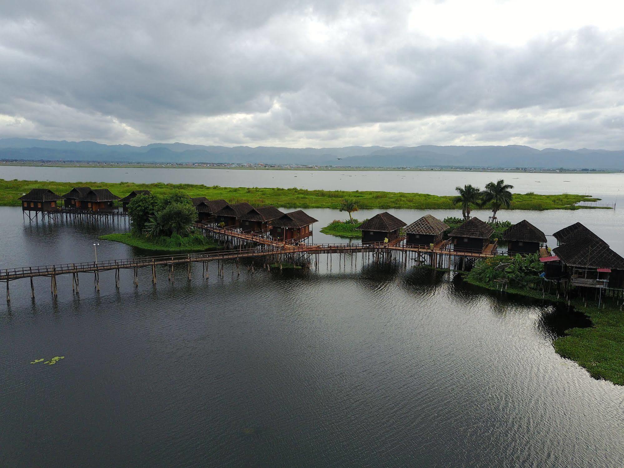 Golden Island Cottages II Inle Lake Екстер'єр фото